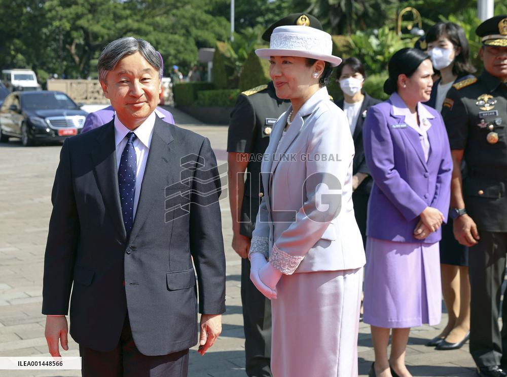 Japanese emperor, empress in Indonesia