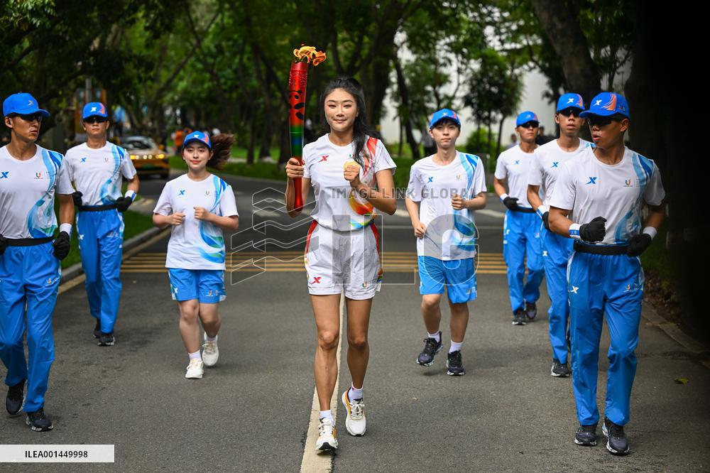 (SP)CHINA-SHENZHEN-WORLD UNIVERSITY GAMES-TORCH RELAY(CN)