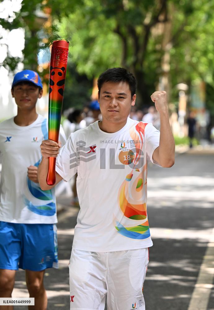 (SP)CHINA-SHENZHEN-WORLD UNIVERSITY GAMES-TORCH RELAY(CN)