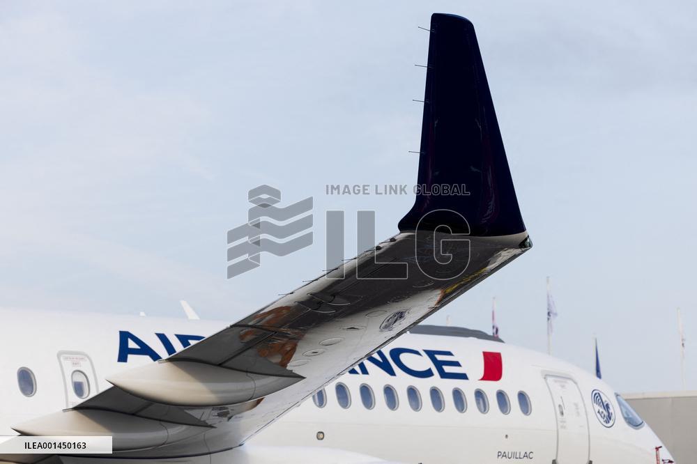 Airbus A220 At Paris Air Show