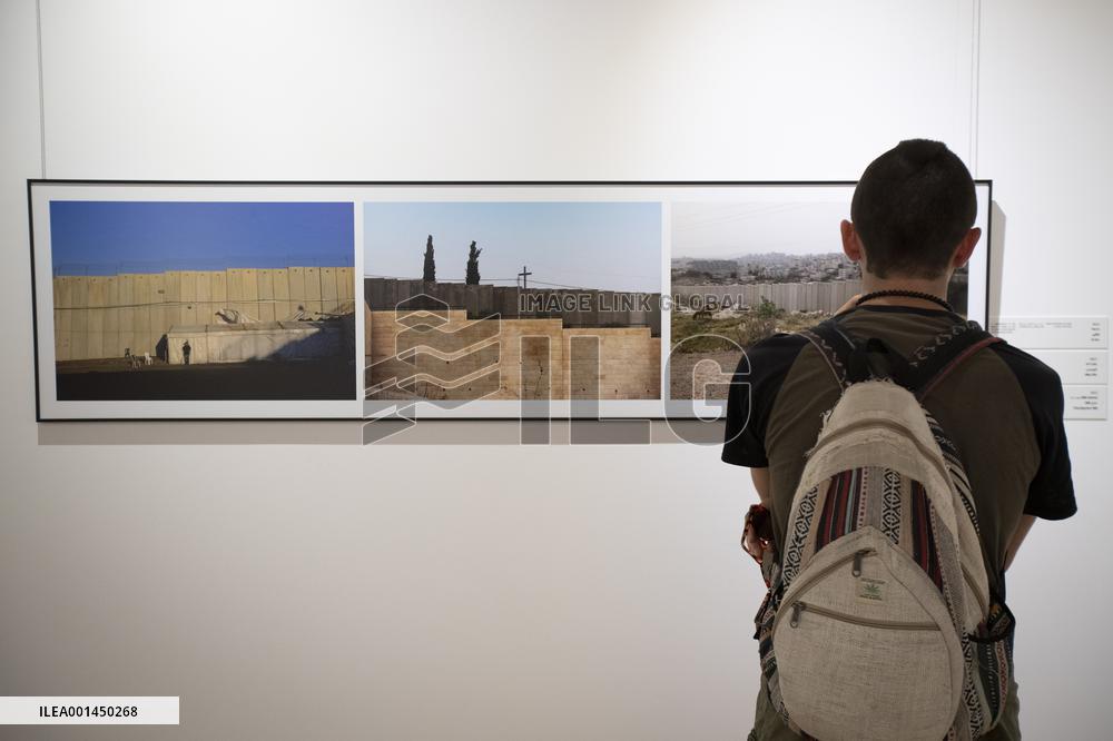 MIDEAST-JERUSALEM-SEPARATION WALL-EXHIBITION
