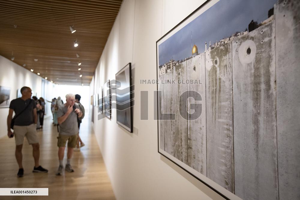 MIDEAST-JERUSALEM-SEPARATION WALL-EXHIBITION