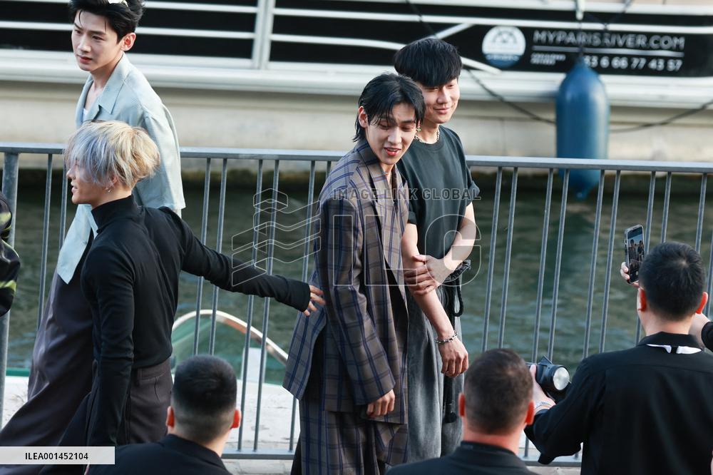 PFW - Louis Vuitton Menswear Spring-Summer 2024 - Arrivals