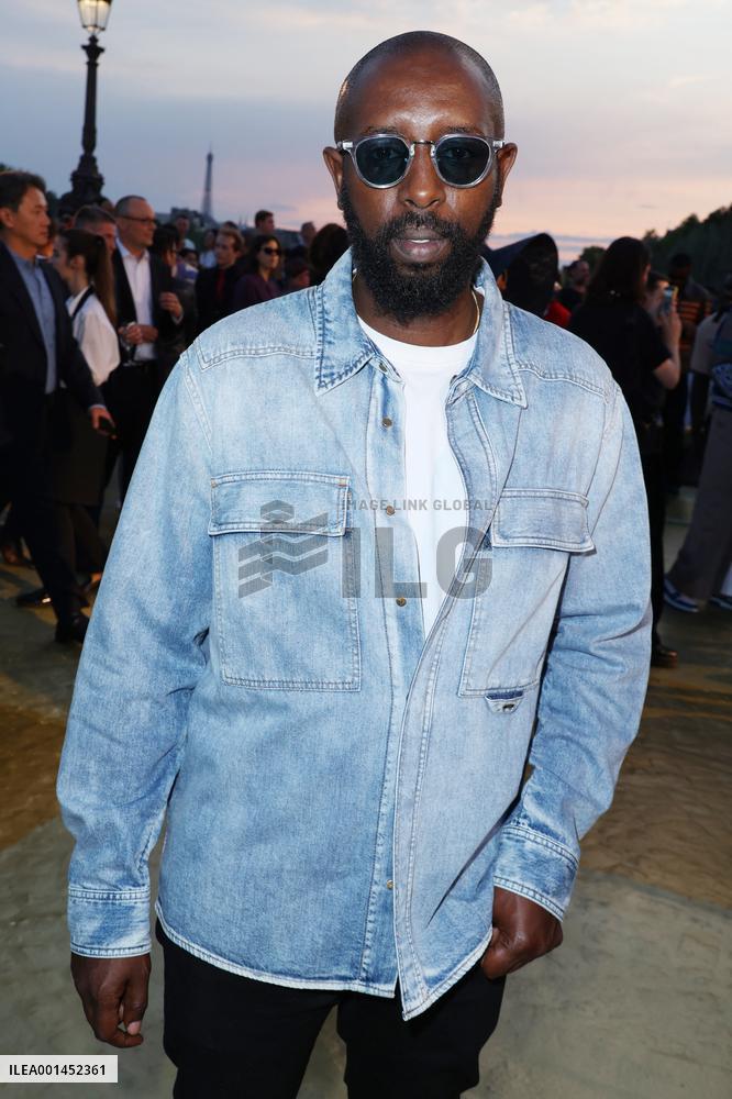 MFW - Louis Vuitton - Front Row