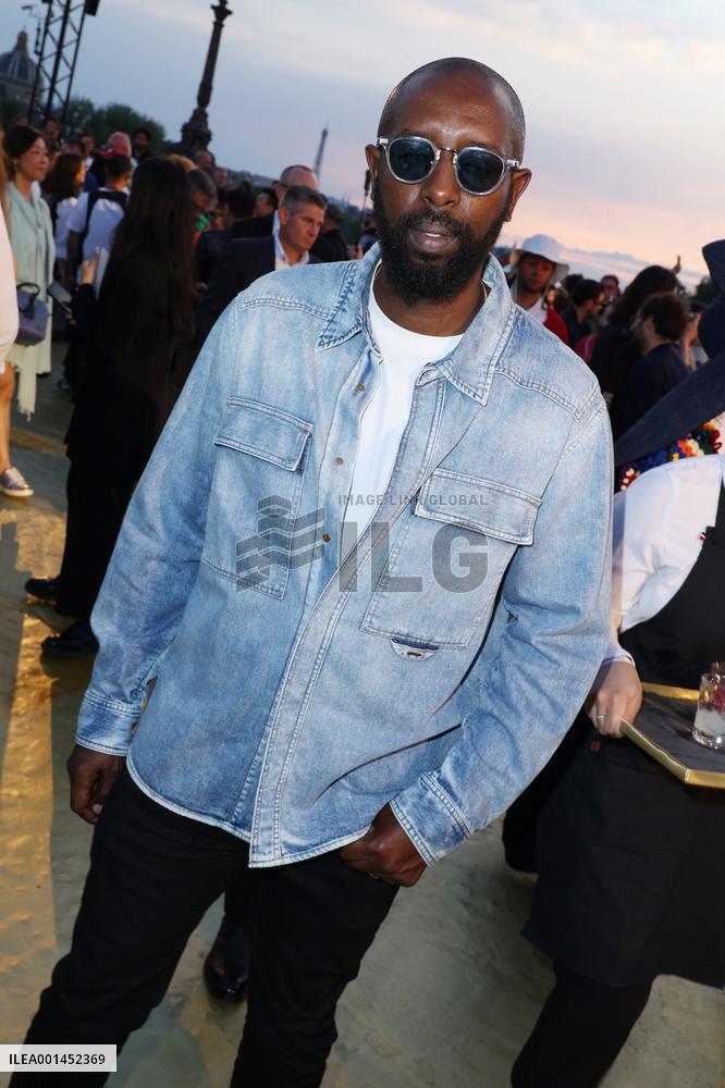 MFW - Louis Vuitton - Front Row