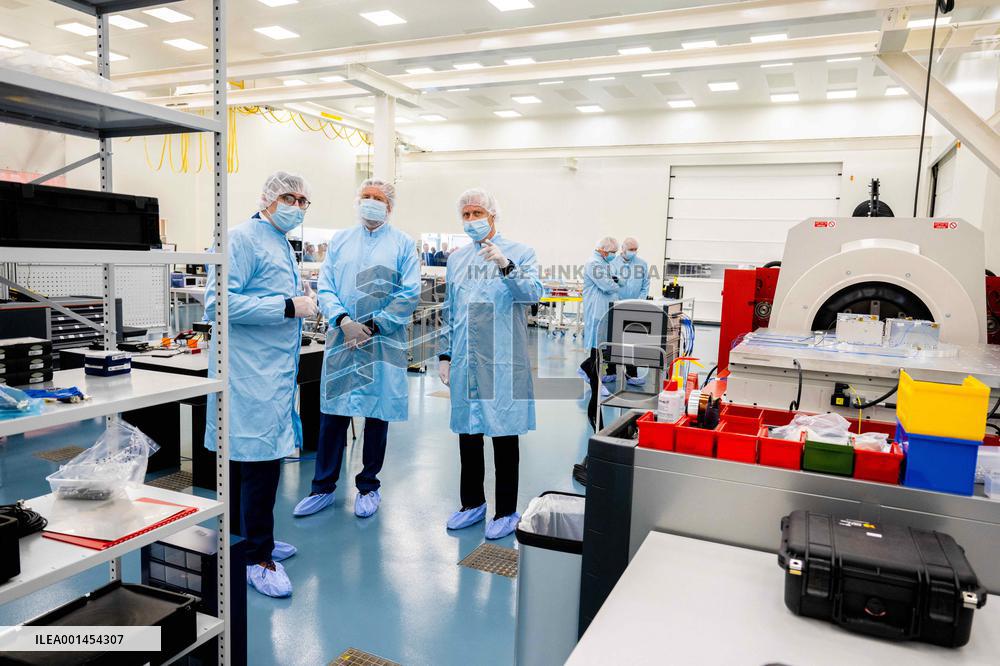 Royals Visit To Aero Space Lab - Mont-Saint-Guibert