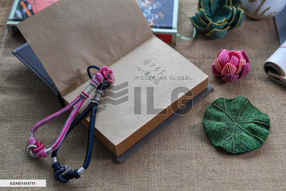 CHINA-JILIN-STRING-WEAVING-INTANGIBLE CULTURAL HERITAGE-INHERITOR (CN)