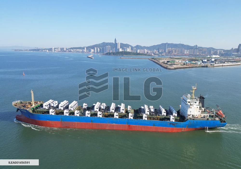 Chinese-made Heavy Trucks Export