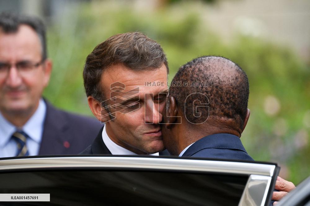 Emmanuel Macron Welcomes Gustavo Petro - Paris
