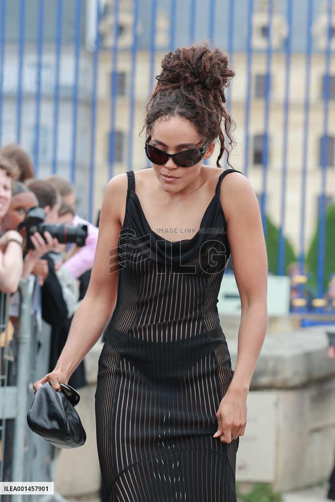 PFW - Givenchy Menswear Spring-Summer 2024 - Arrivals NB