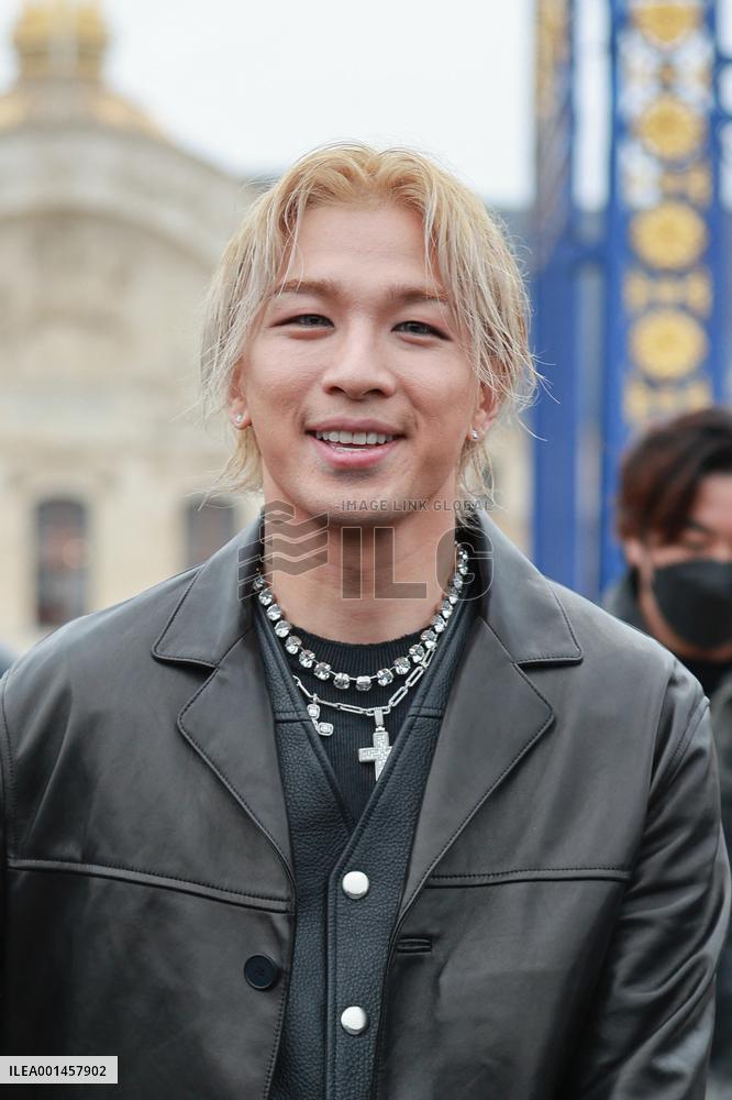 PFW - Givenchy Menswear Spring-Summer 2024 - Arrivals NB