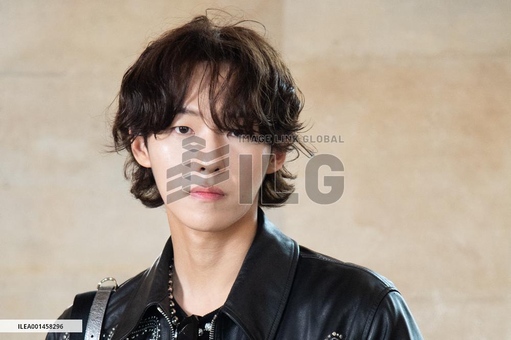 PFW Givenchy Photocall