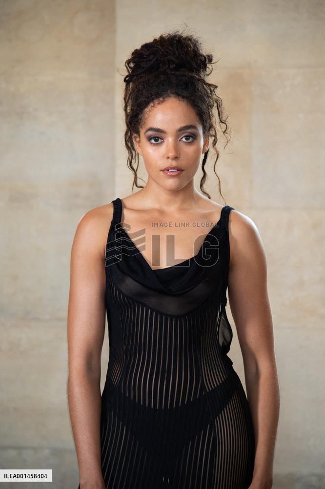 PFW Givenchy Photocall