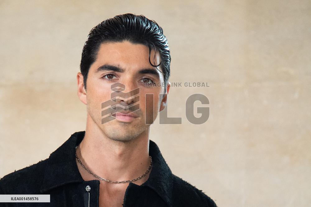 PFW Givenchy Photocall