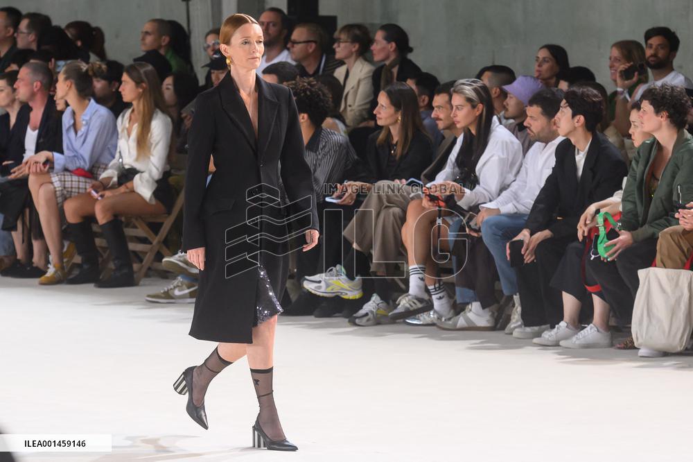 PFW - Audrey Marnay Models For AMI Alexandre Mattiussi
