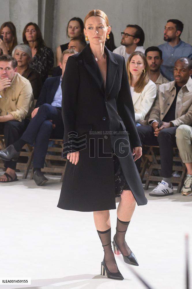 PFW - Audrey Marnay Models For AMI Alexandre Mattiussi