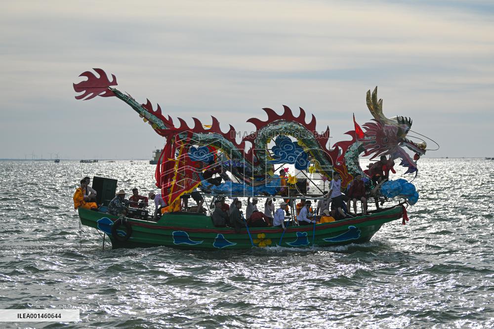 CHINA-HAINAN-DANZHOU-DRAGON BOAT (CN)