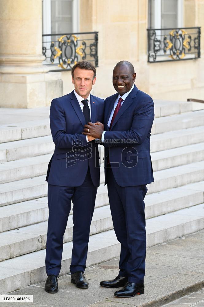 French President Receives Kenyan President - Paris