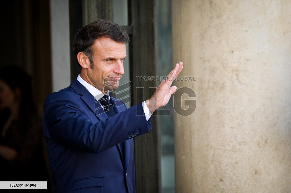 French President Receives Kenyan President - Paris