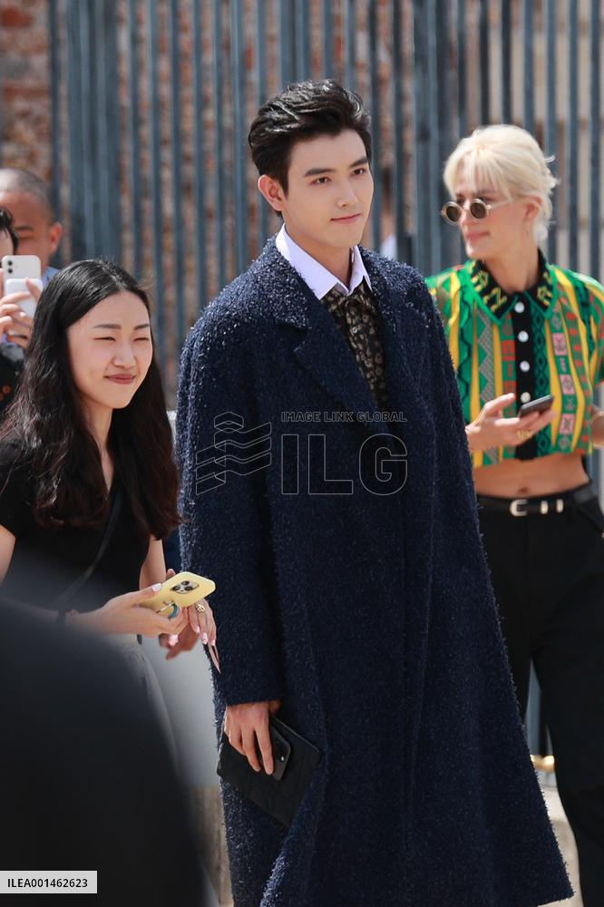 PFW - Dior Menswear Spring-Summer 2024 - Arrivals NB