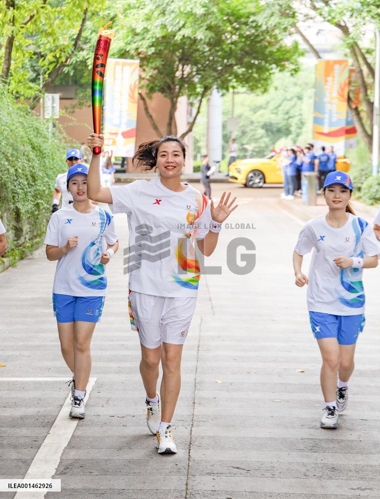 (SP)CHINA-CHONGQING-WORLD UNIVERSITY GAMES-TORCH RELAY(CN)