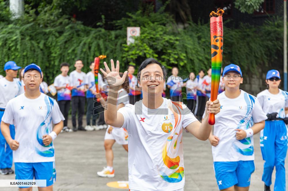(SP)CHINA-CHONGQING-WORLD UNIVERSITY GAMES-TORCH RELAY(CN)