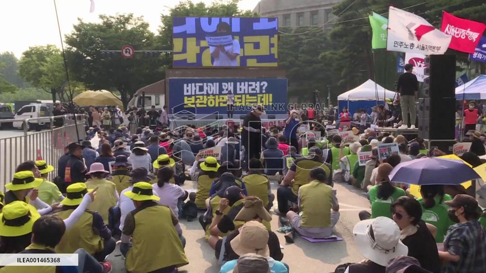 S. Koreans urge Japan to store nuke-contaminated water on land