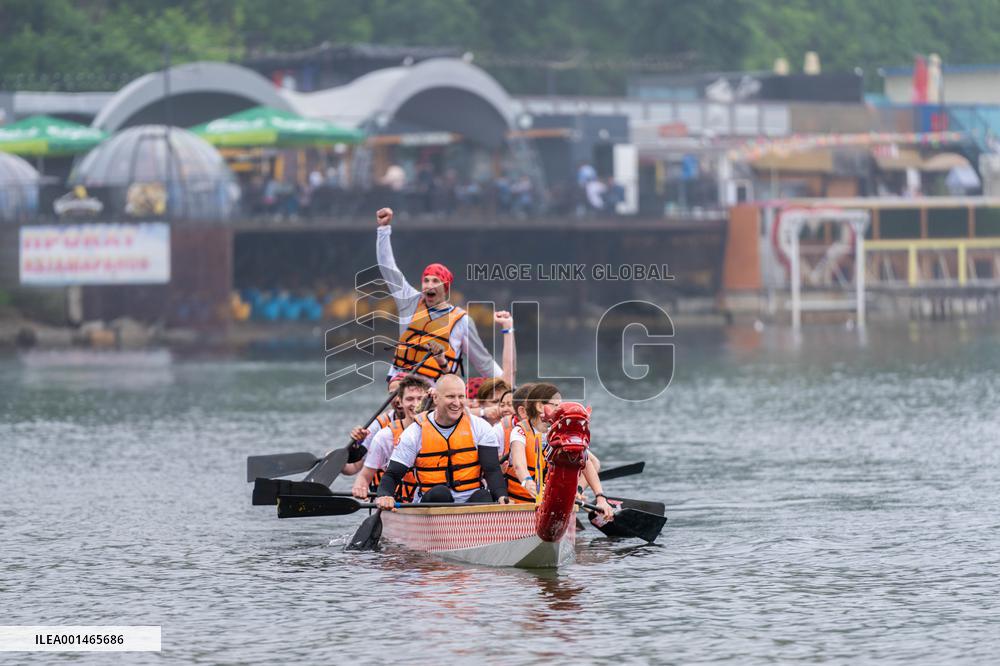 RUSSIA-VLADIVOSTOK-DRAGON BOAT RACE