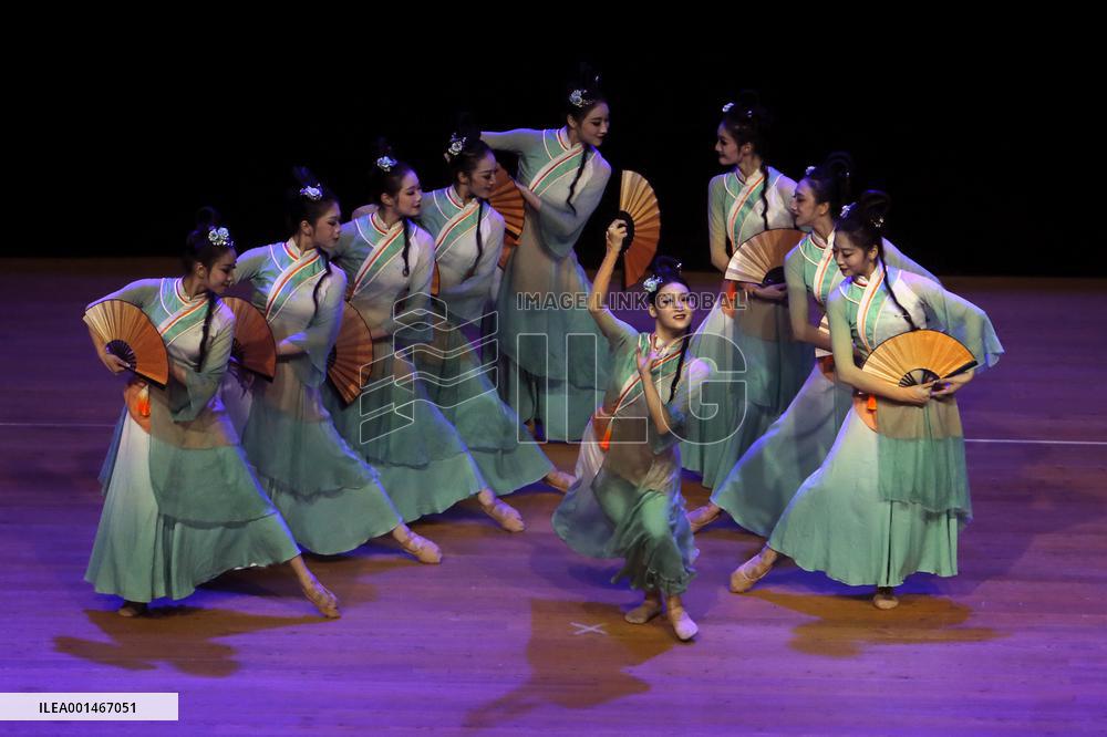 ROMANIA-BUCHAREST-CLASSICAL CHINESE DANCE