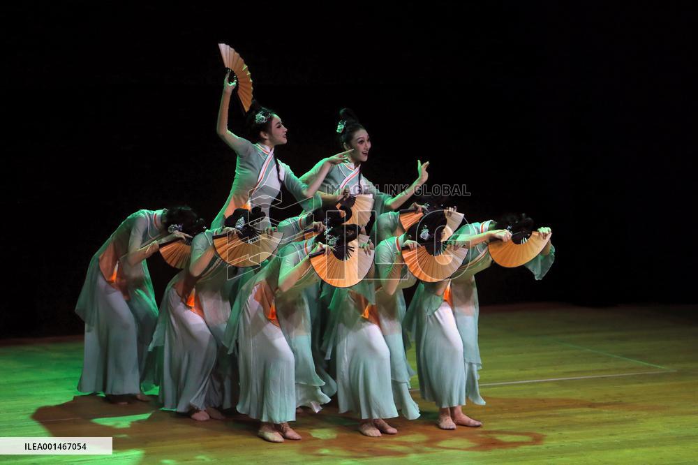 ROMANIA-BUCHAREST-CLASSICAL CHINESE DANCE