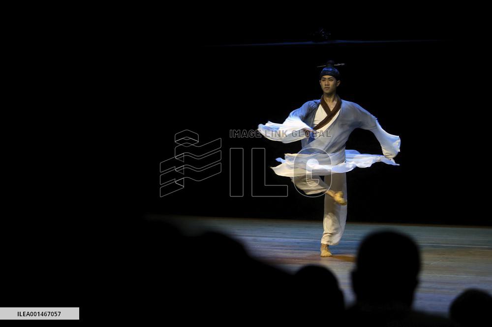 ROMANIA-BUCHAREST-CLASSICAL CHINESE DANCE