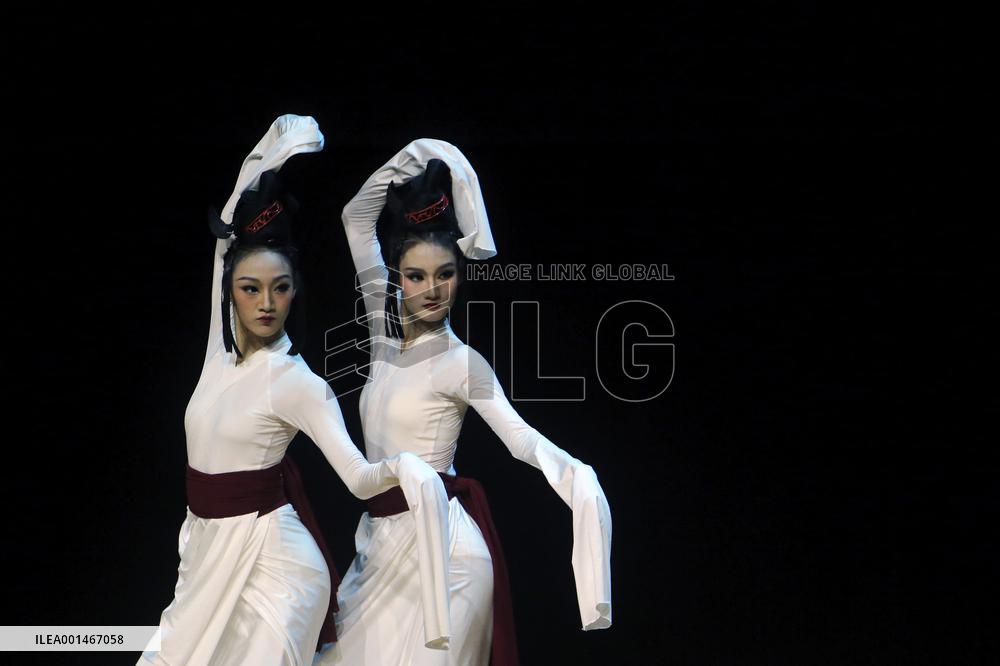 ROMANIA-BUCHAREST-CLASSICAL CHINESE DANCE