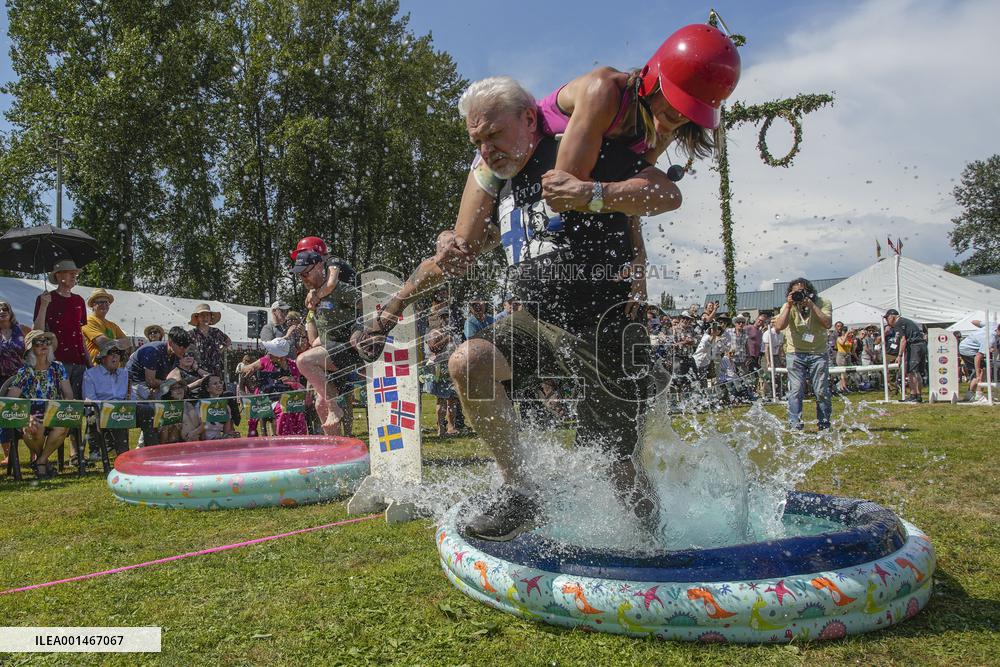 CANADA-BURNABY-WIFE-CARRYING CONTEST