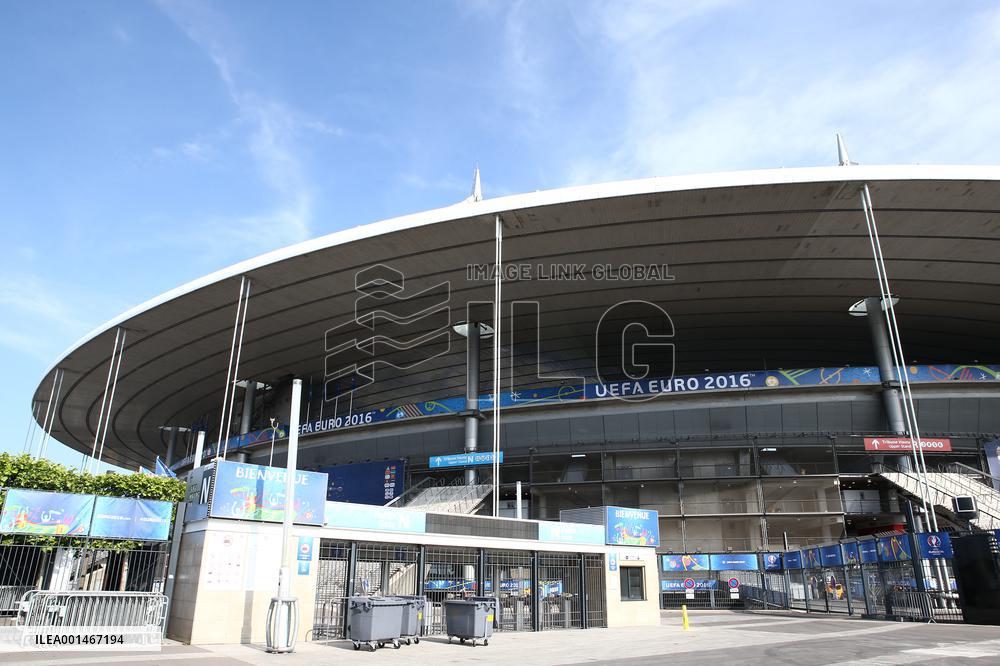 UEFA EURO 2016 Atmosphere Stade De France - Paris