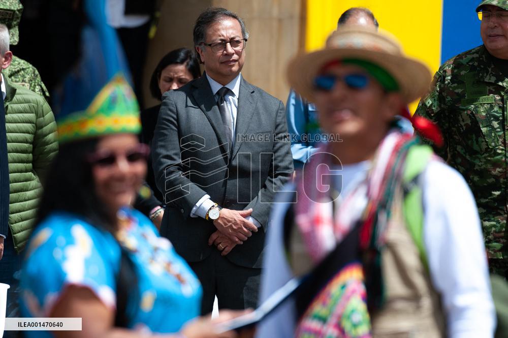 Colombia Honors Soldiers and Indigenous People Who Helped Rescue Missing Children