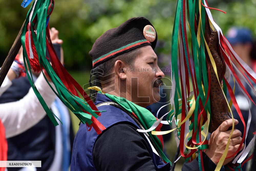 Colombia Honors Soldiers and Indigenous People Who Helped Rescue Missing Children
