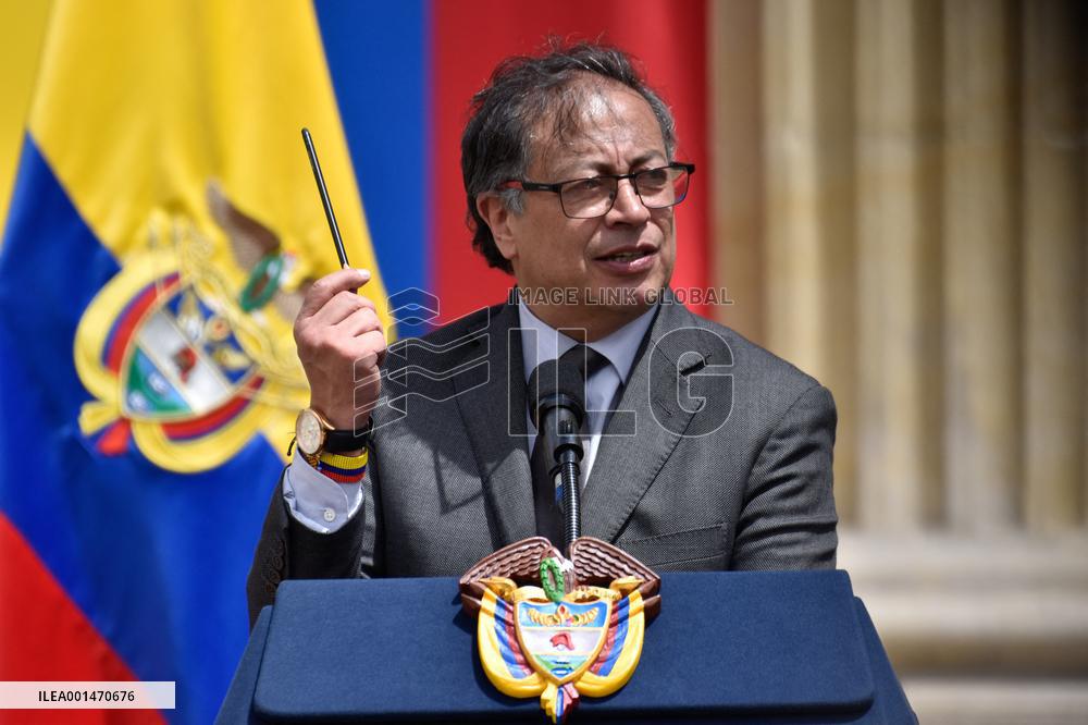 Colombia Honors Soldiers and Indigenous People Who Helped Rescue Missing Children
