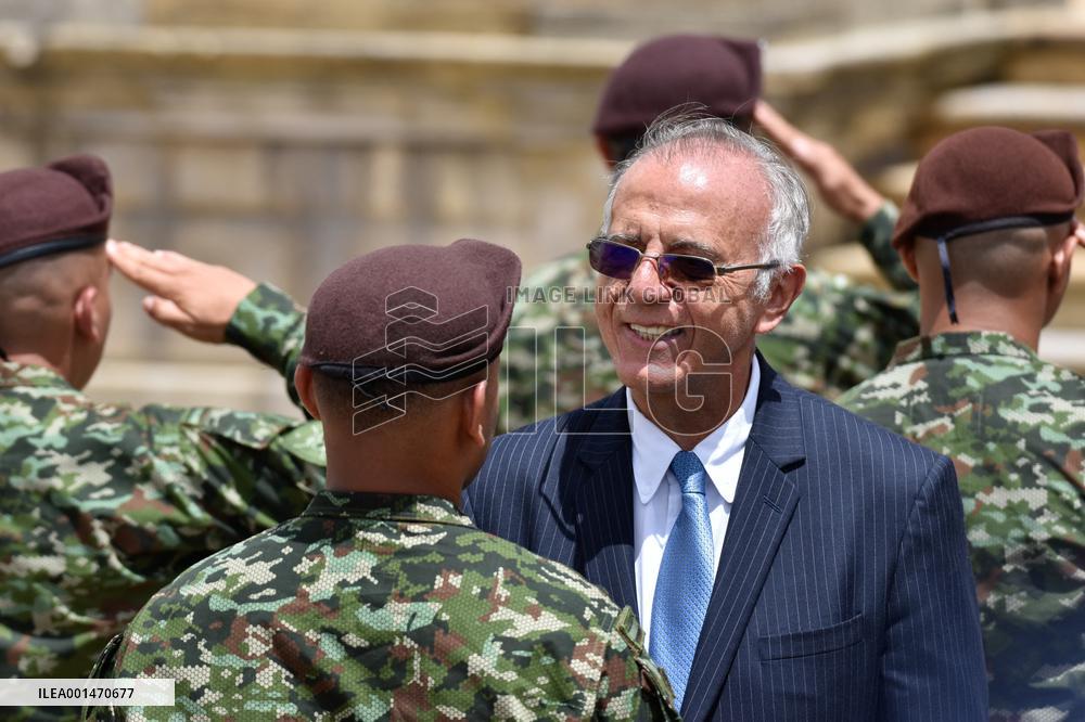 Colombia Honors Soldiers and Indigenous People Who Helped Rescue Missing Children