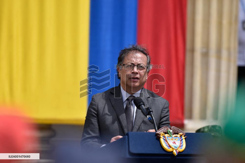 Colombia Honors Soldiers and Indigenous People Who Helped Rescue Missing Children