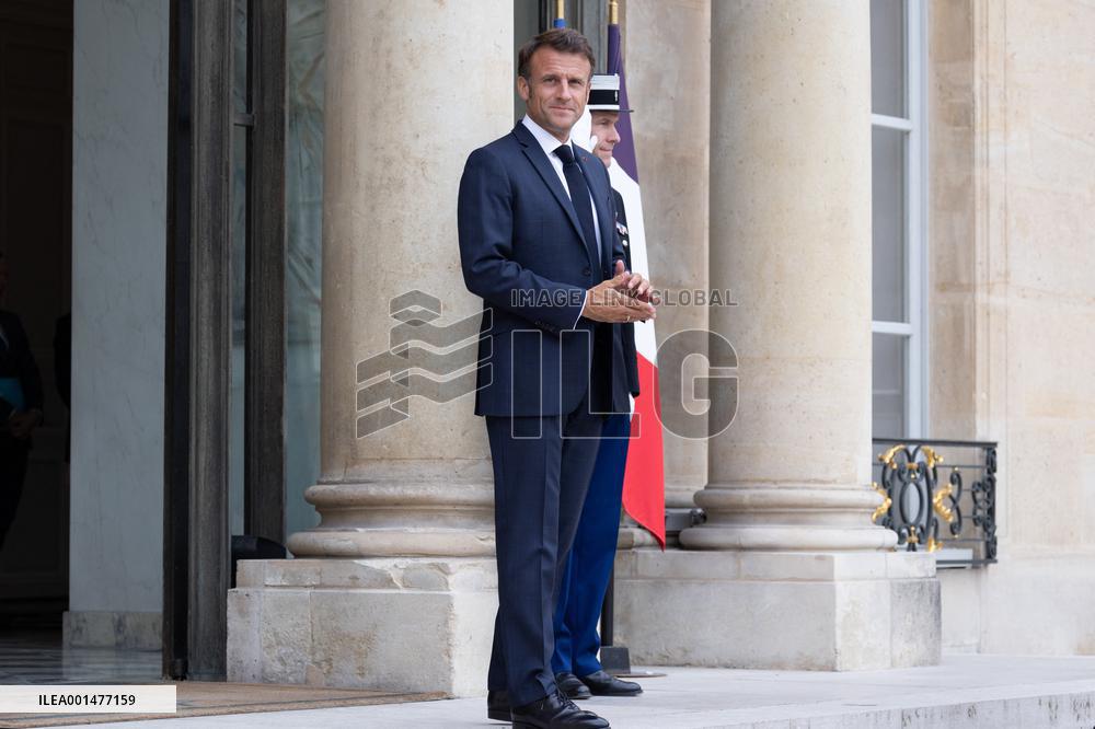 Emmanuel Macron meets with Jens Stoltenberg - Paris