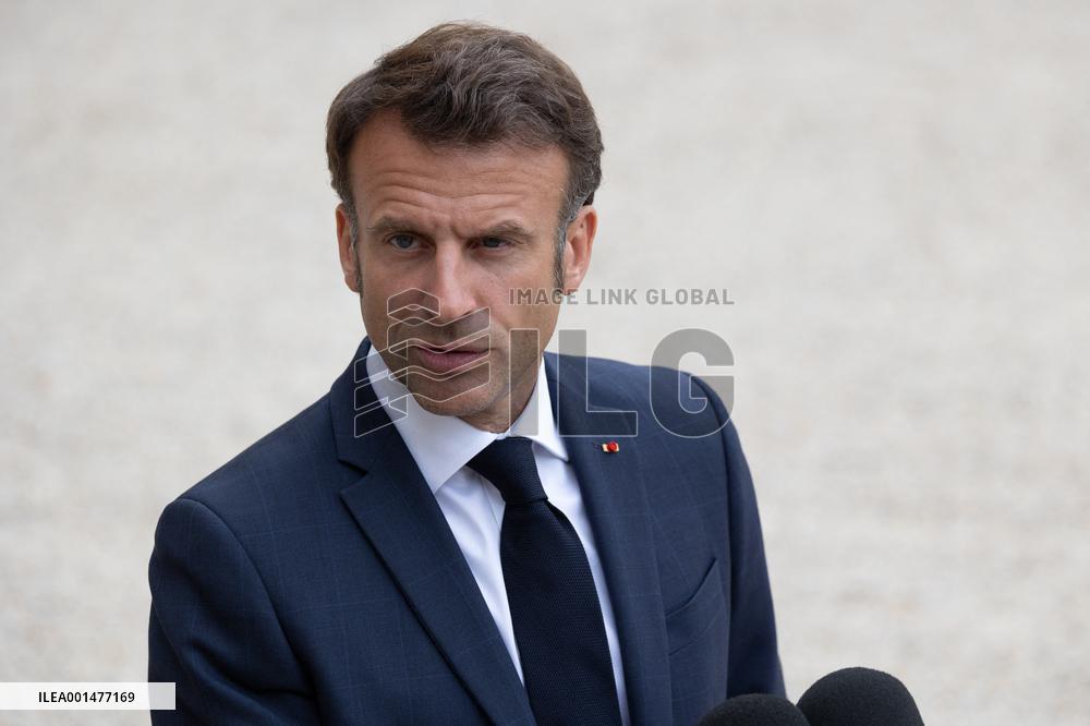 Emmanuel Macron meets with Jens Stoltenberg - Paris