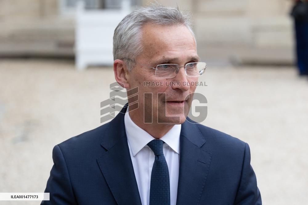 Emmanuel Macron meets with Jens Stoltenberg - Paris