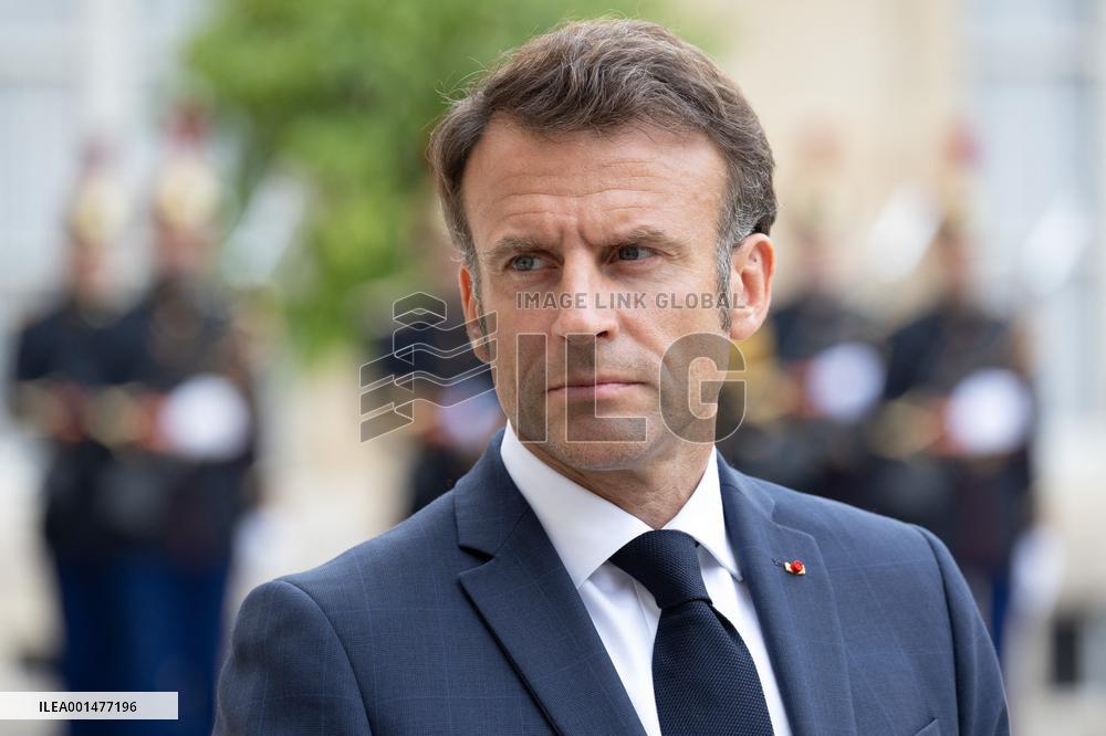 Emmanuel Macron meets with Jens Stoltenberg - Paris