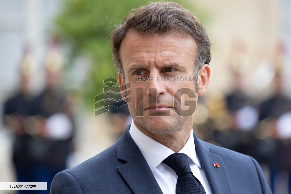 Emmanuel Macron meets with Jens Stoltenberg - Paris