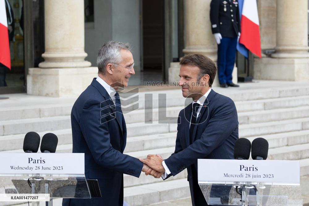 Emmanuel Macron meets with Jens Stoltenberg - Paris