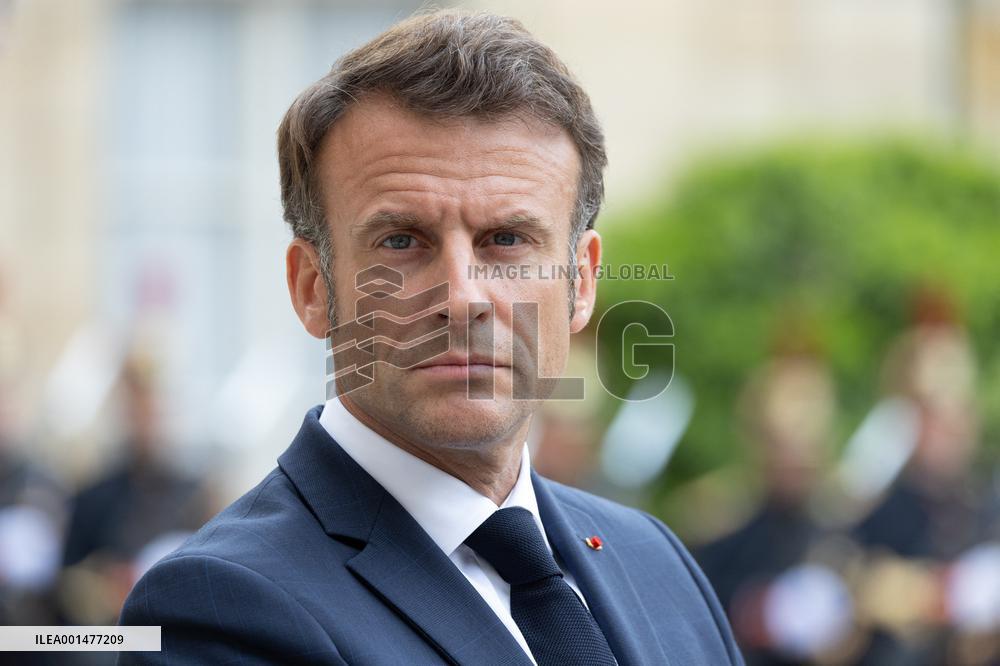 Emmanuel Macron meets with Jens Stoltenberg - Paris