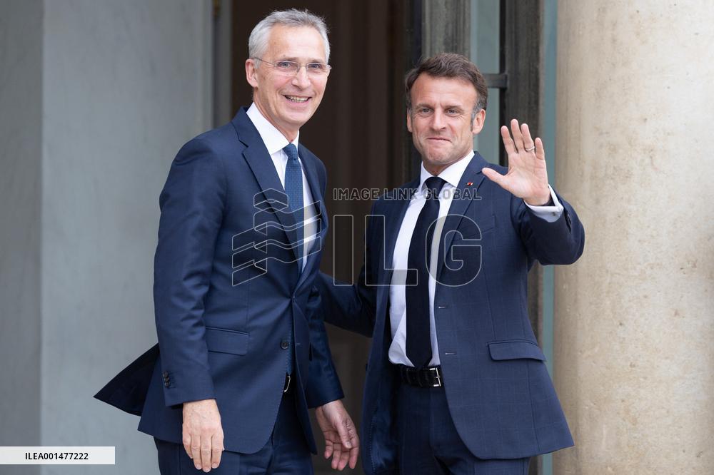 Emmanuel Macron meets with Jens Stoltenberg - Paris