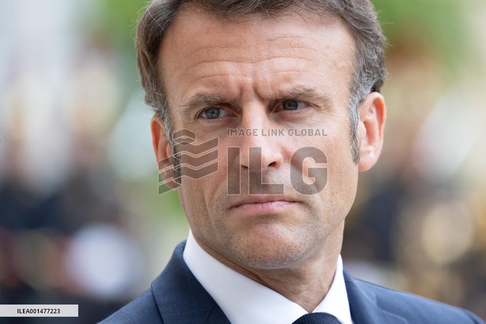 Emmanuel Macron meets with Jens Stoltenberg - Paris