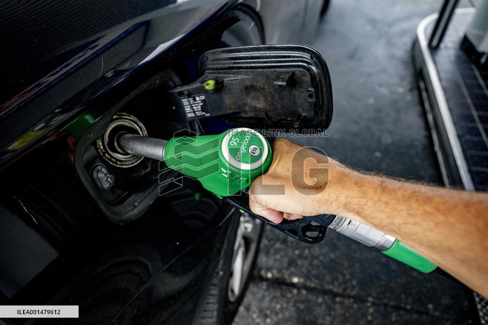 People Refueling At Gas Station - Rotterdam