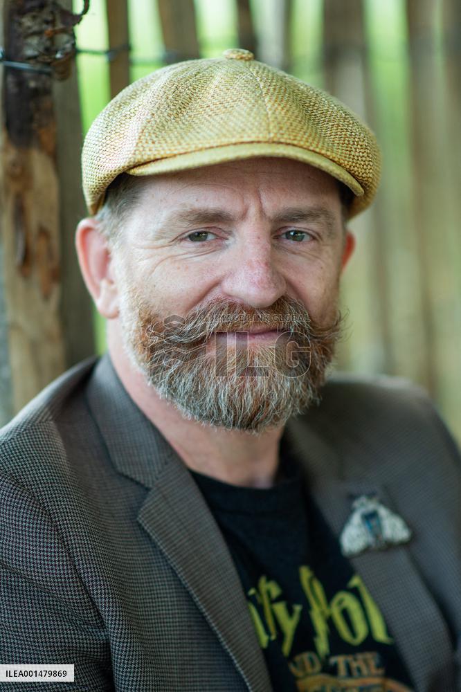 Rochefort - Mathias Malzieu Dionysos Portrait